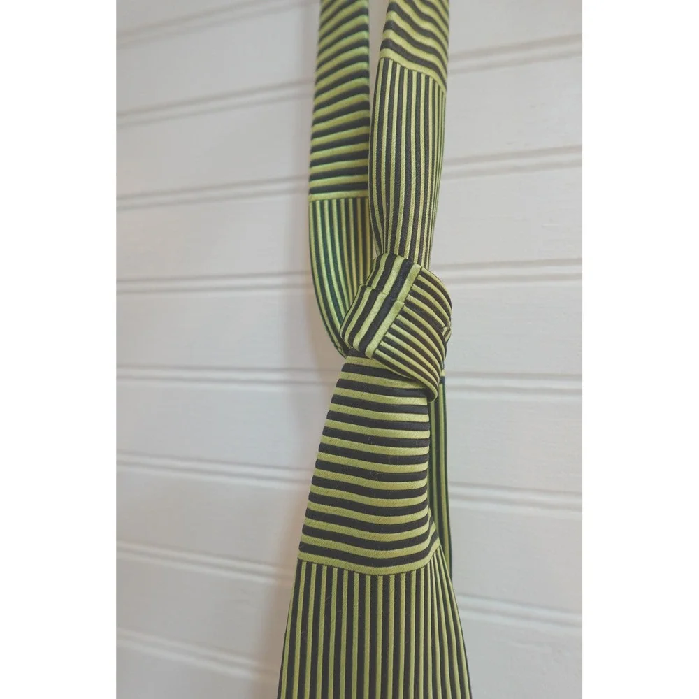 Benjamin James Neck Tie 100% Silk Green Black Abstract Striped 58 in Retro 80s